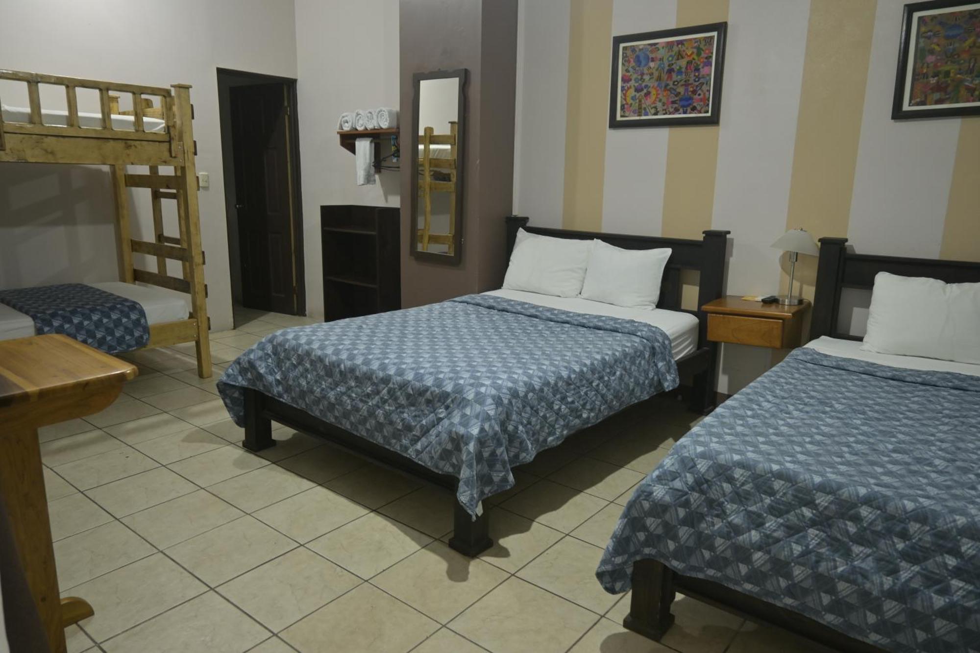 Hotel Las Colinas La Fortuna Esterno foto