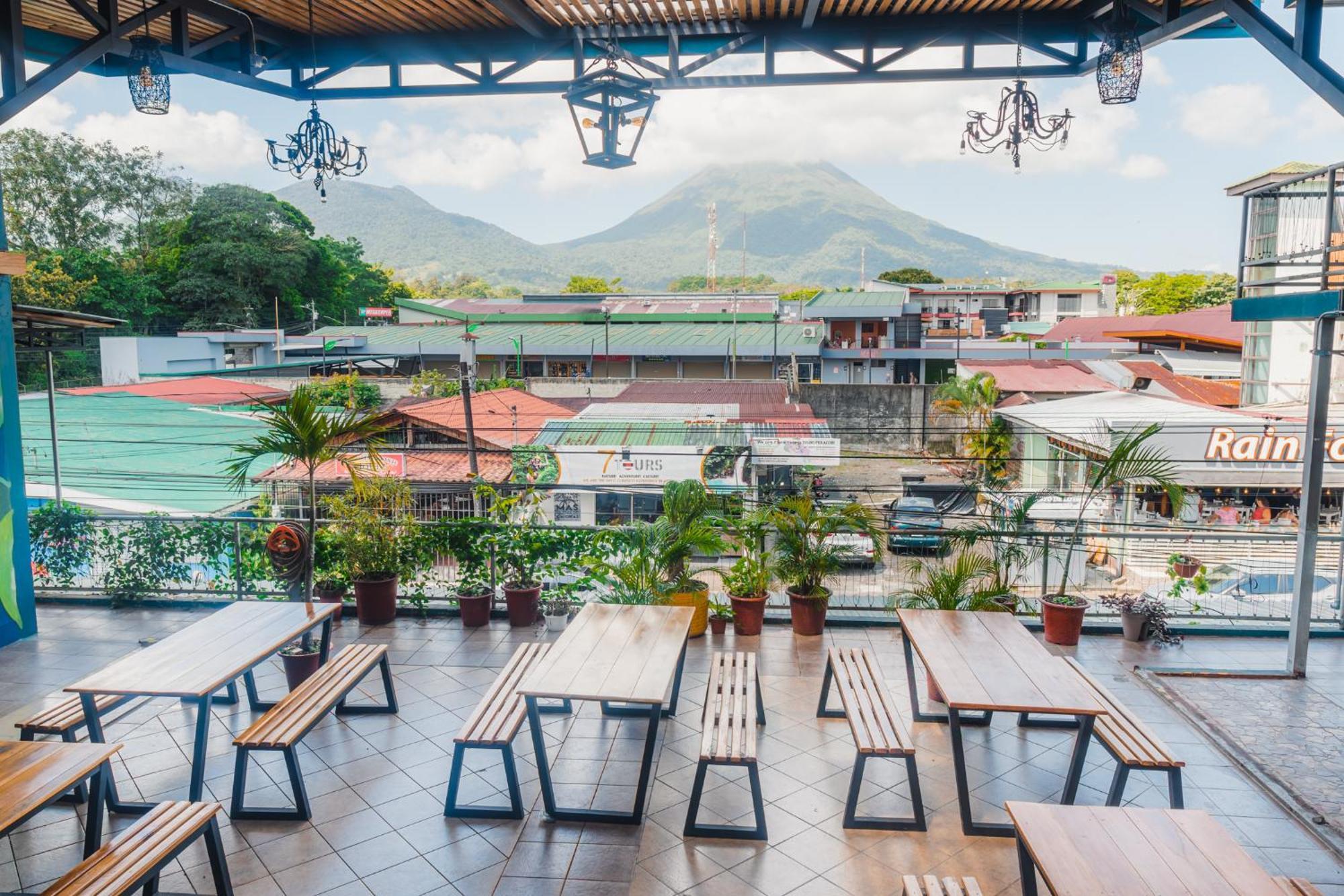 Hotel Las Colinas La Fortuna Esterno foto