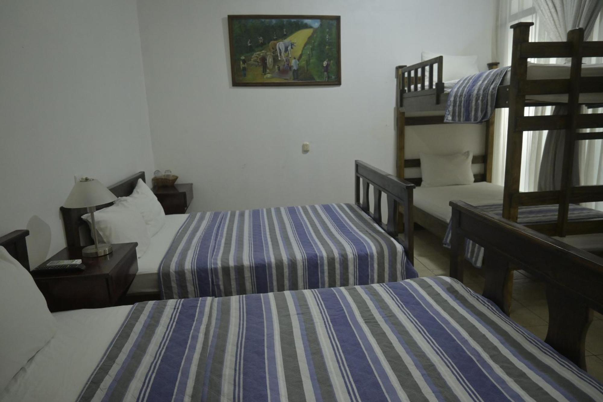 Hotel Las Colinas La Fortuna Esterno foto