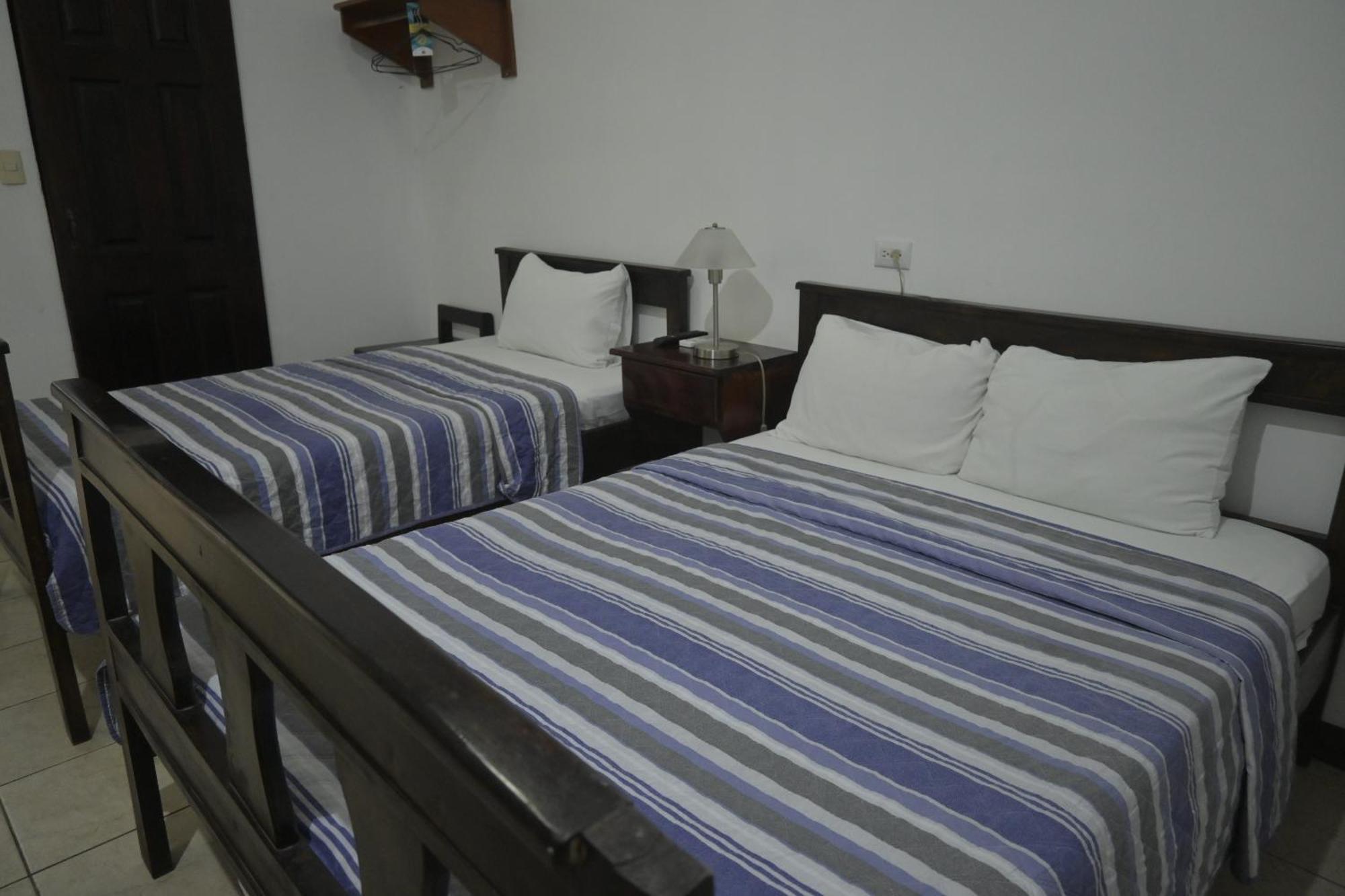 Hotel Las Colinas La Fortuna Esterno foto