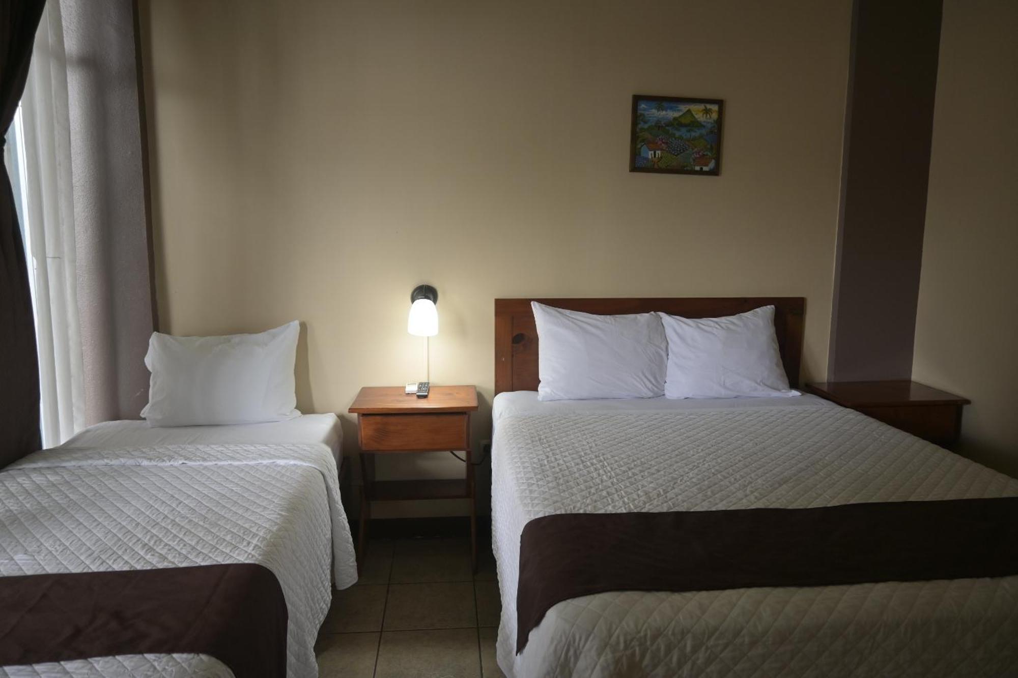 Hotel Las Colinas La Fortuna Esterno foto