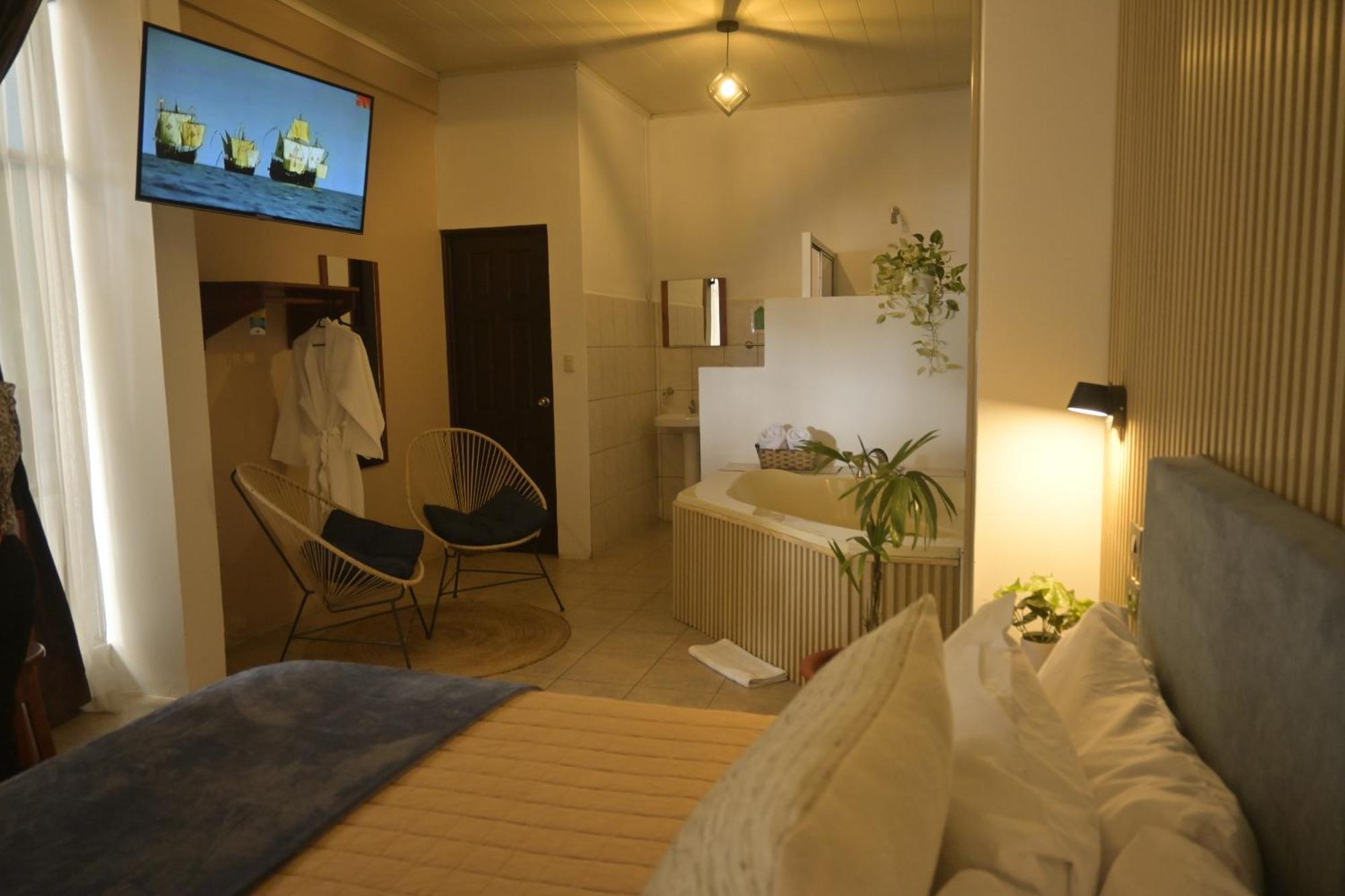 Hotel Las Colinas La Fortuna Esterno foto