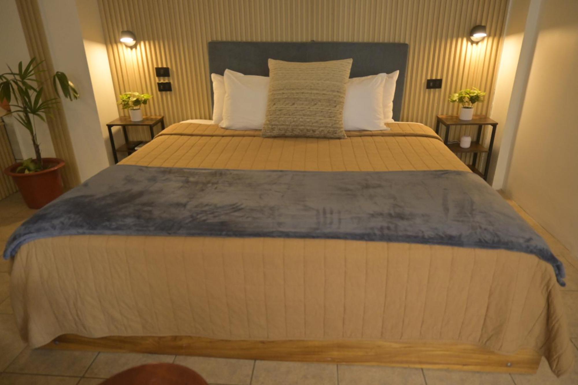 Hotel Las Colinas La Fortuna Esterno foto
